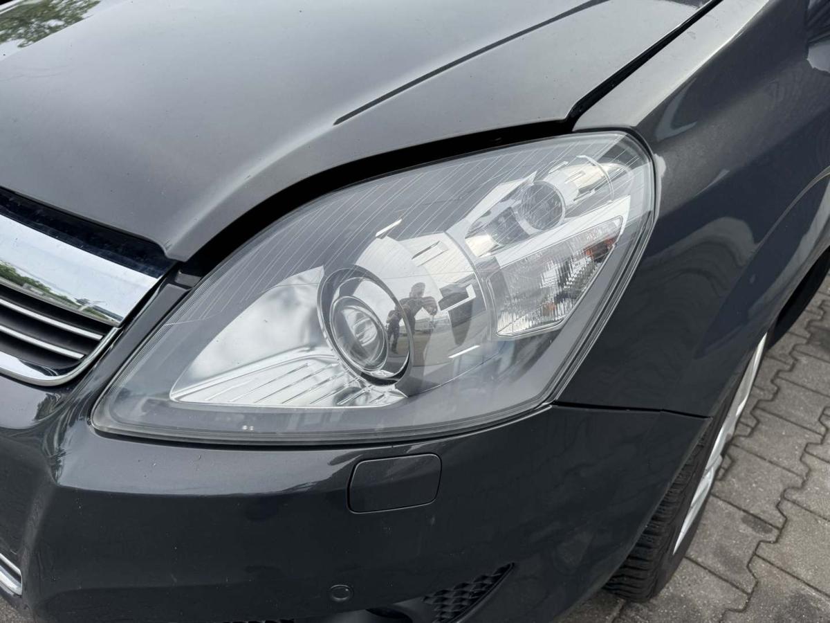 Opel Zafira B Xenonscheinwerfer vorn links mitlenkend Facelift Bj.2012